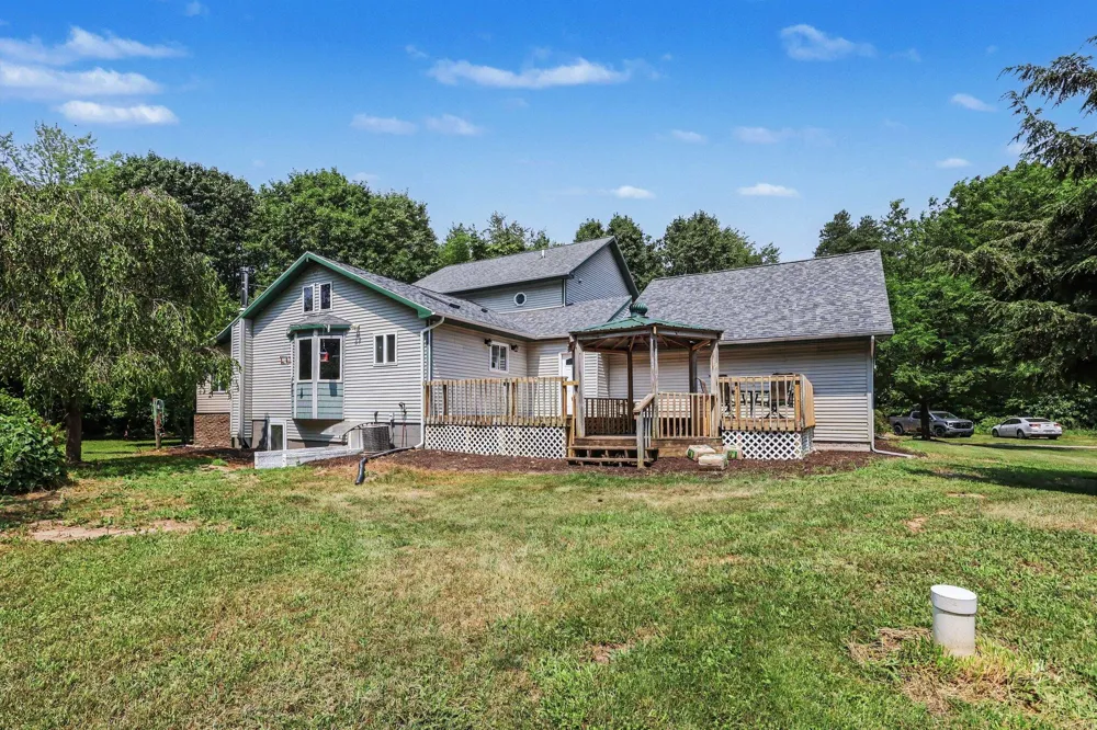 19601 68th Street Geneva Township, MI 49090