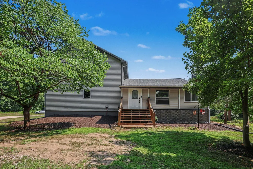 19601 68th Street Geneva Township, MI 49090