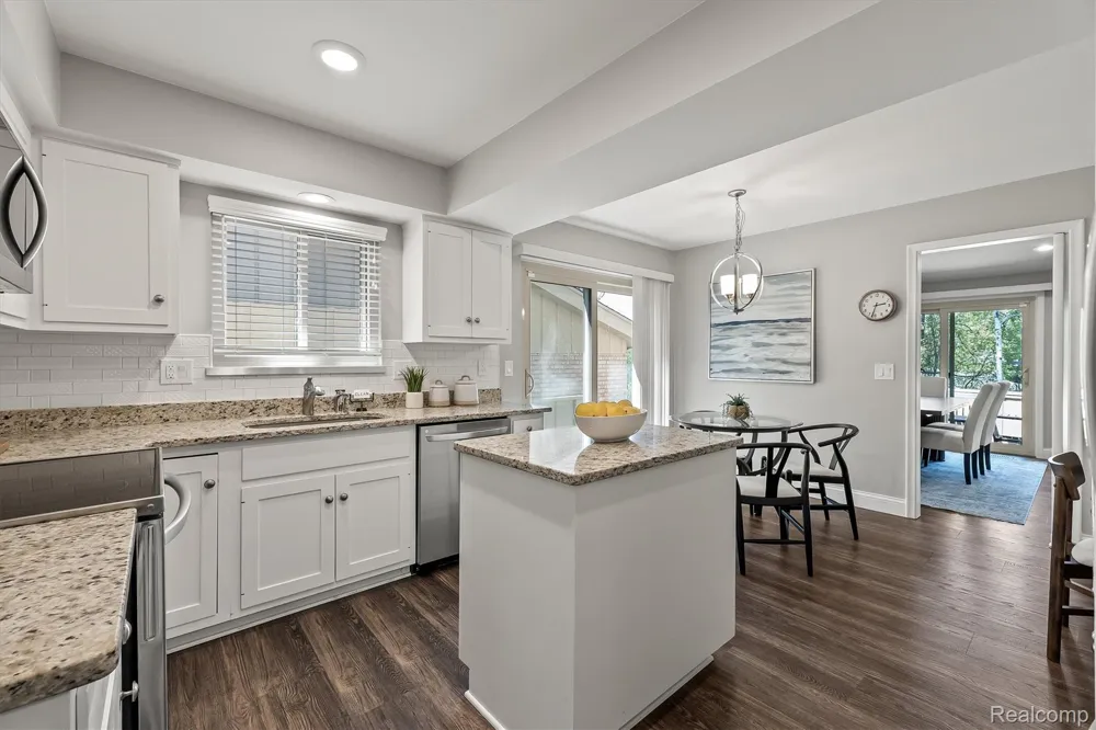2006 WALDONS West Bloomfield Charter Township, MI 48322