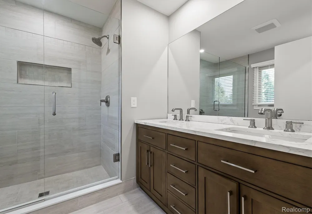 2006 WALDONS West Bloomfield Charter Township, MI 48322