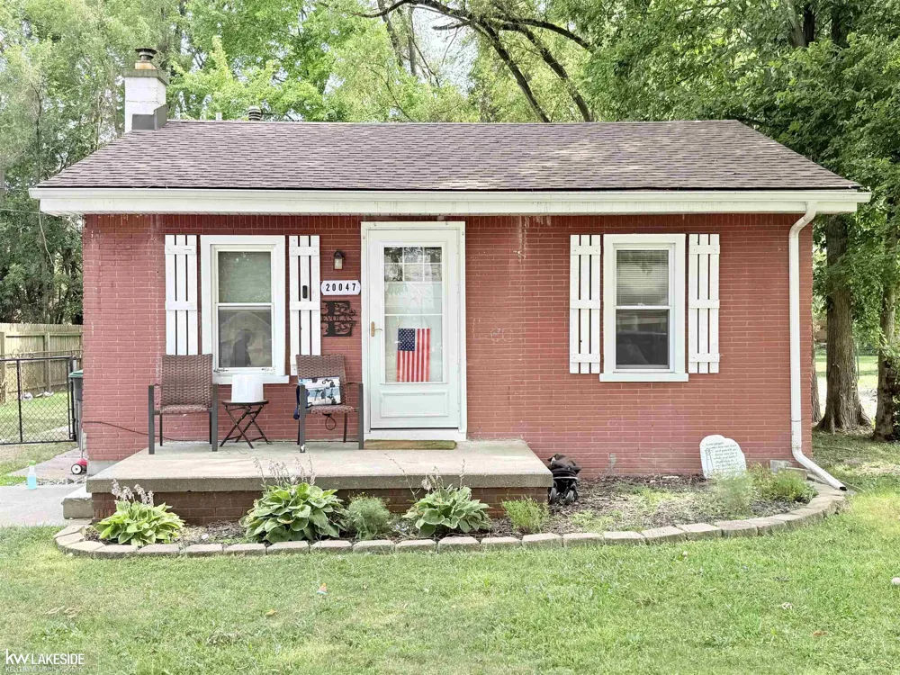 20047 Kensington Street Taylor City, MI 48180