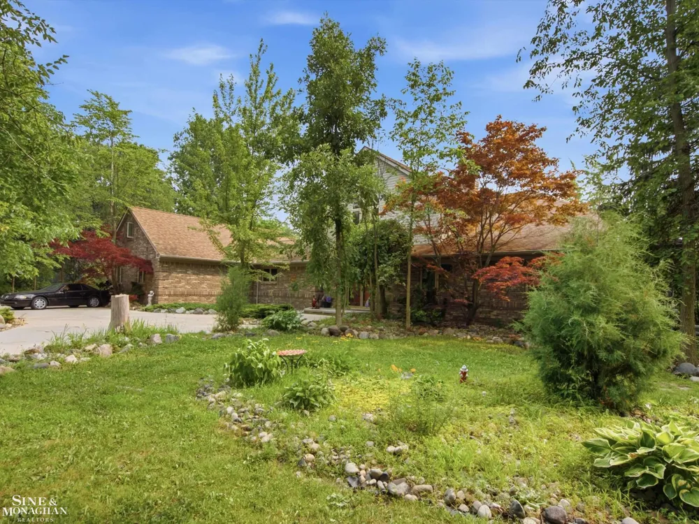 29988 Armada Ridge Road Road Richmond Township, MI 48062