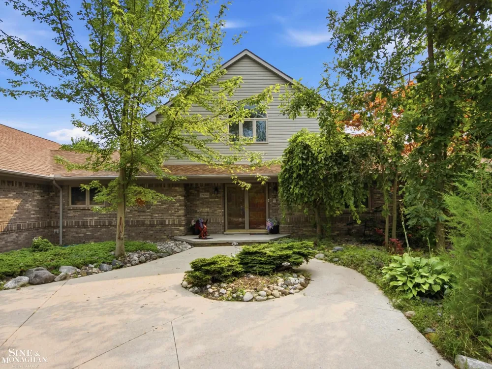 29988 Armada Ridge Road Road Richmond Township, MI 48062