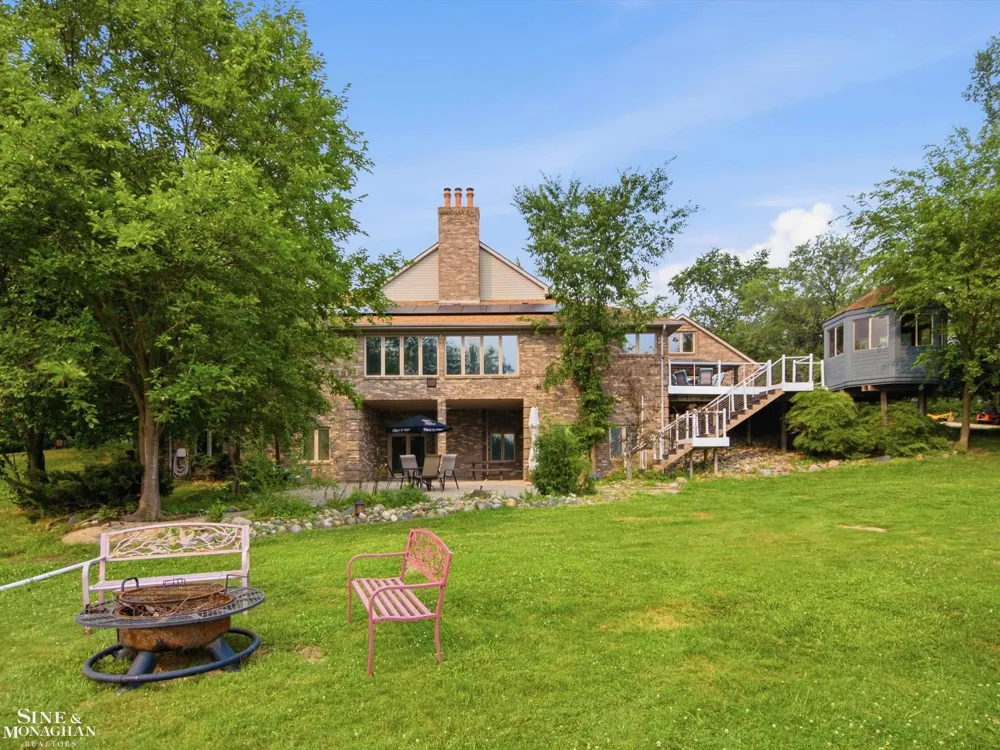 29988 Armada Ridge Road Road Richmond Township, MI 48062
