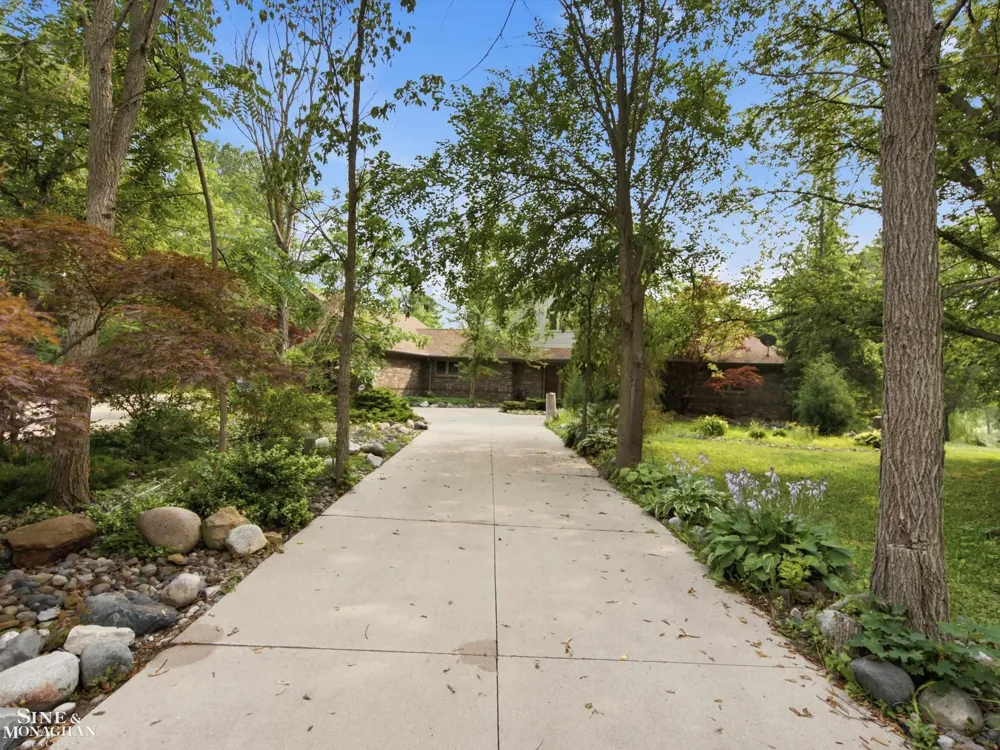 29988 Armada Ridge Road Road Richmond Township, MI 48062