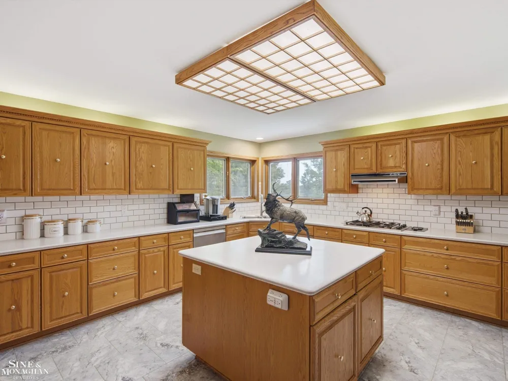 29988 Armada Ridge Road Road Richmond Township, MI 48062