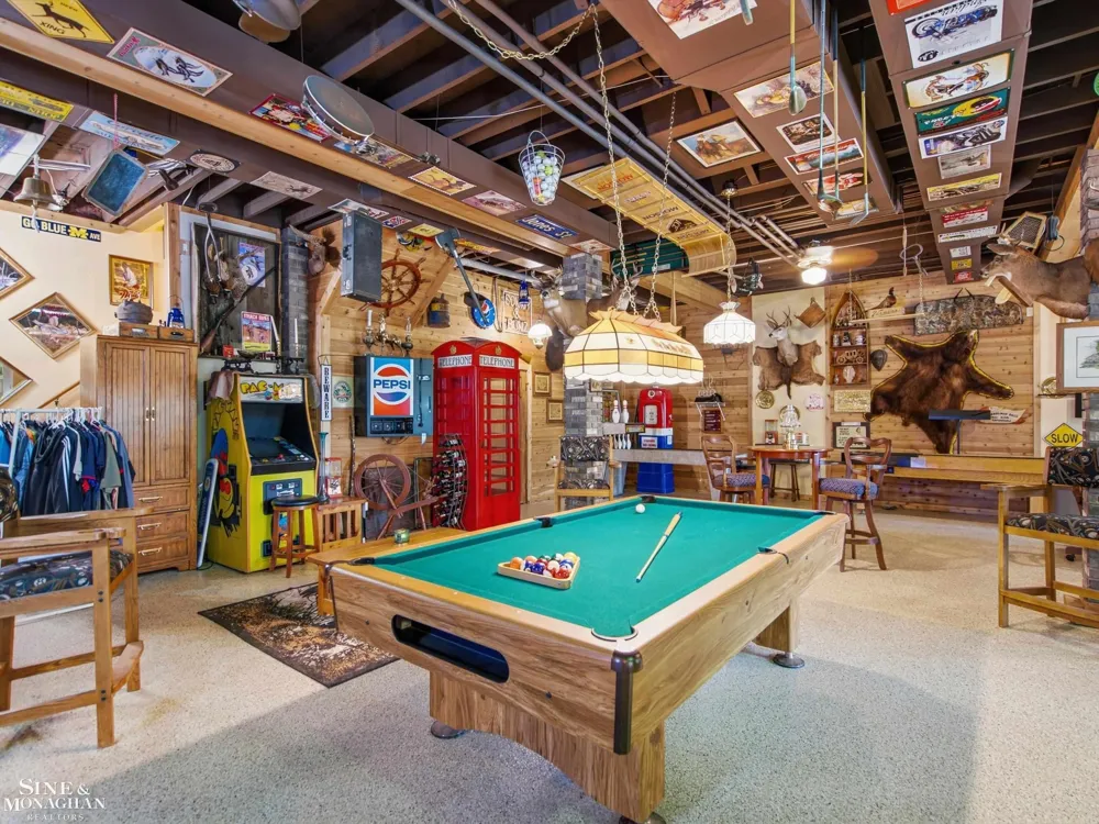 29988 Armada Ridge Road Road Richmond Township, MI 48062