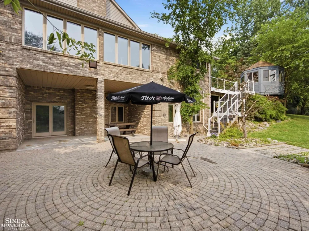 29988 Armada Ridge Road Road Richmond Township, MI 48062