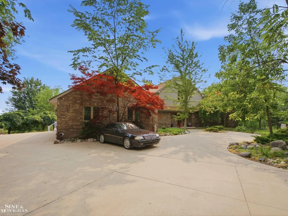 29988 Armada Ridge Road Road Richmond Township, MI 48062