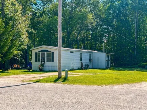 409 Hemlock Street
