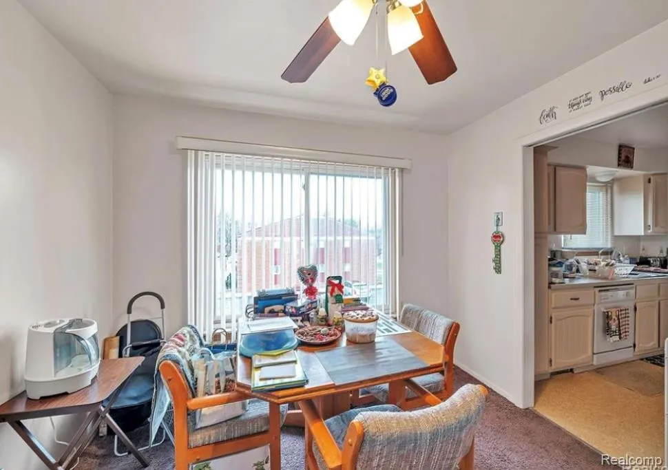15220 Garfield #B Redford Charter Township, MI 48239