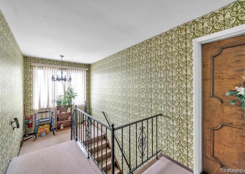 15220 Garfield #B Redford Charter Township, MI 48239