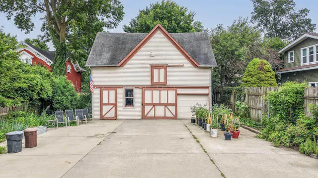 161 W Chicago Street Coldwater City, MI 49036