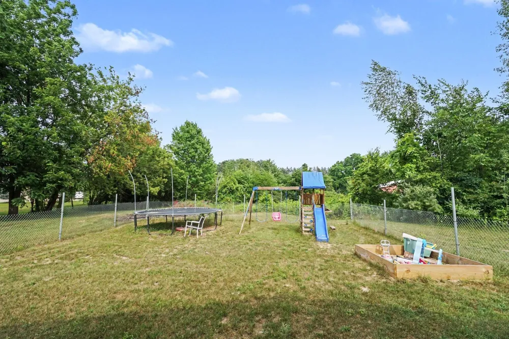 3989 S Foster Road Chippewa Township, MI 48858