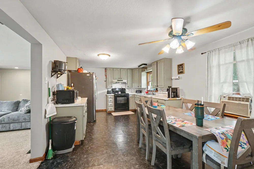 3989 S Foster Road Chippewa Township, MI 48858
