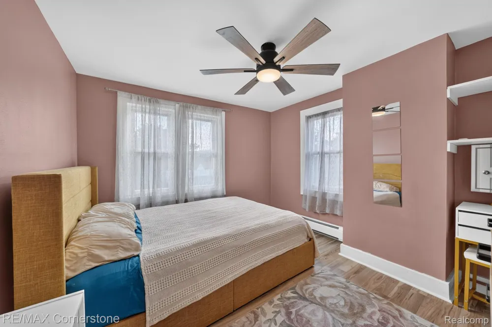 4040 Longtin Avenue Lincoln Park City, MI 48146