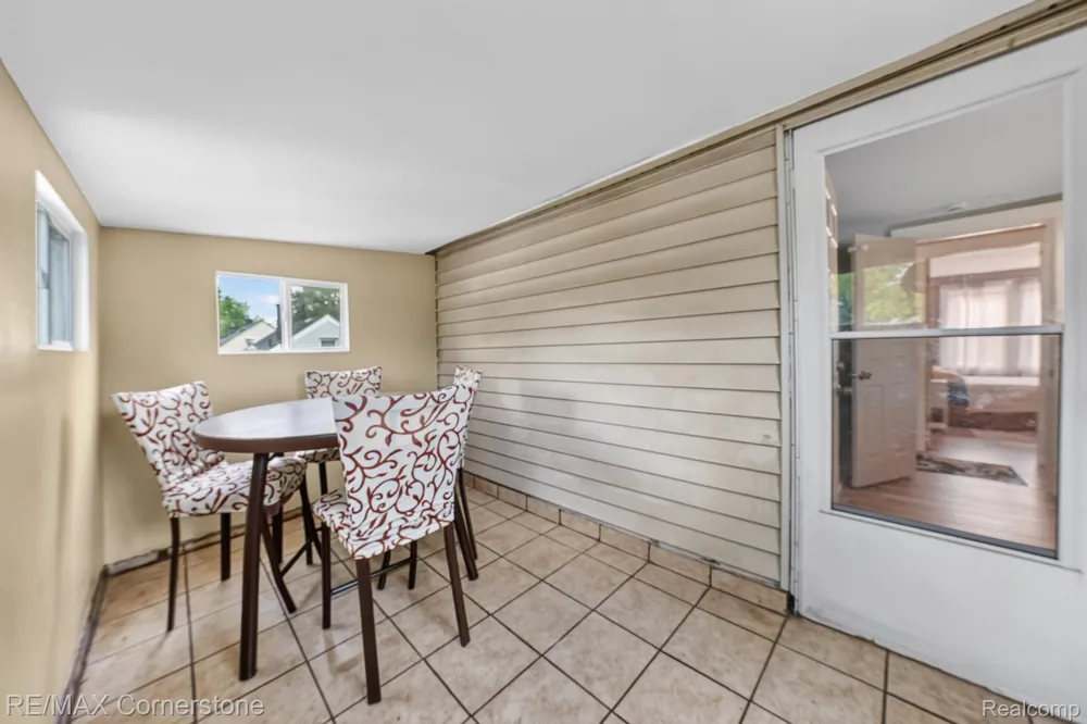 4040 Longtin Avenue Lincoln Park City, MI 48146