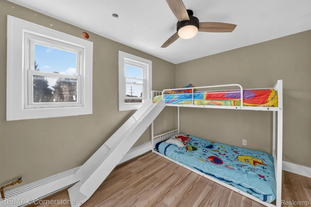 4040 Longtin Avenue Lincoln Park City, MI 48146