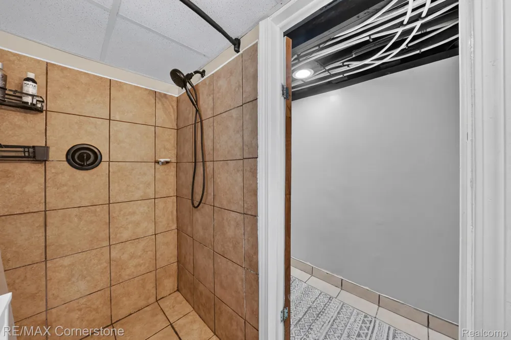 4040 Longtin Avenue Lincoln Park City, MI 48146