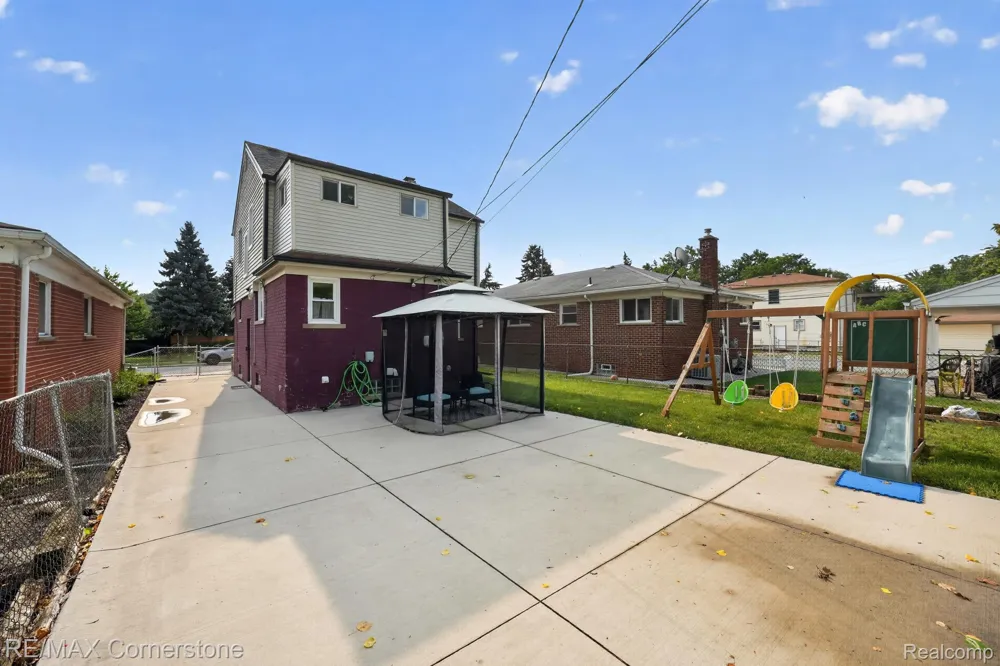 4040 Longtin Avenue Lincoln Park City, MI 48146
