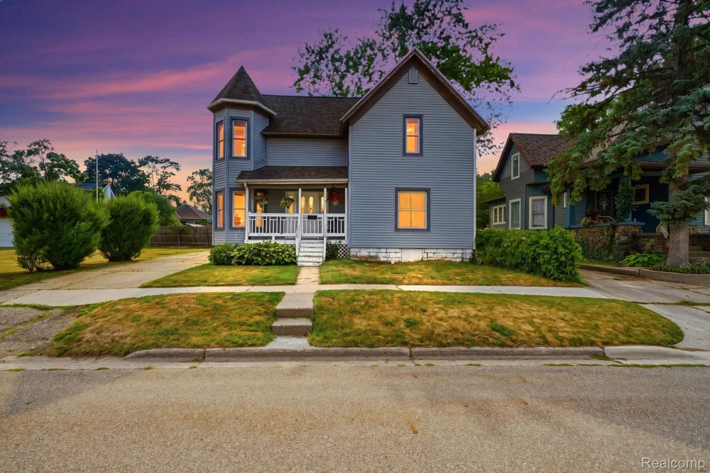 205 Mackinaw Street Durand City, MI 48429