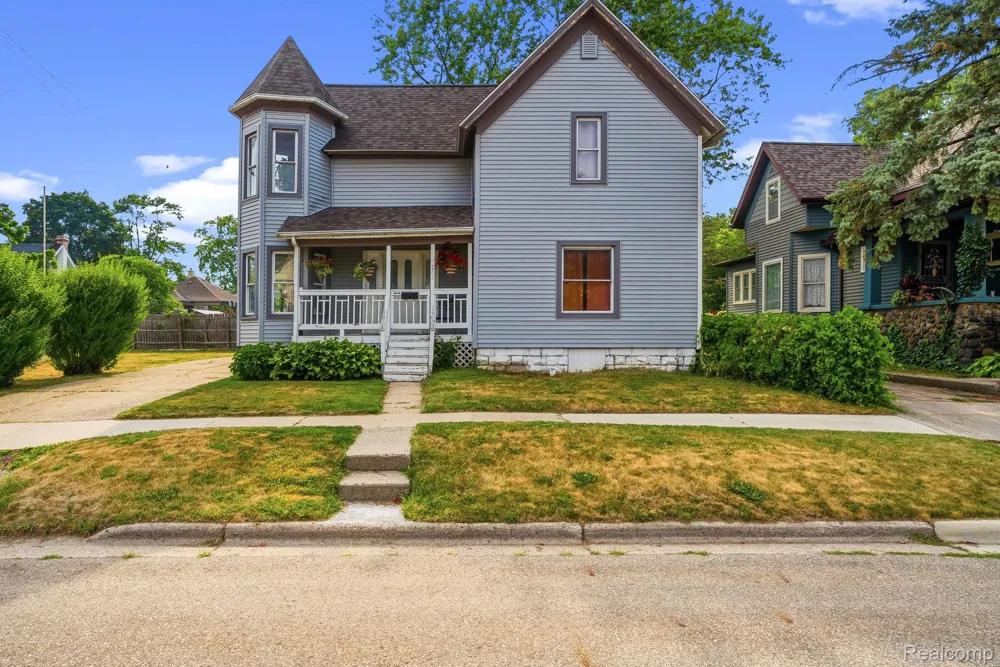 205 Mackinaw Street Durand City, MI 48429