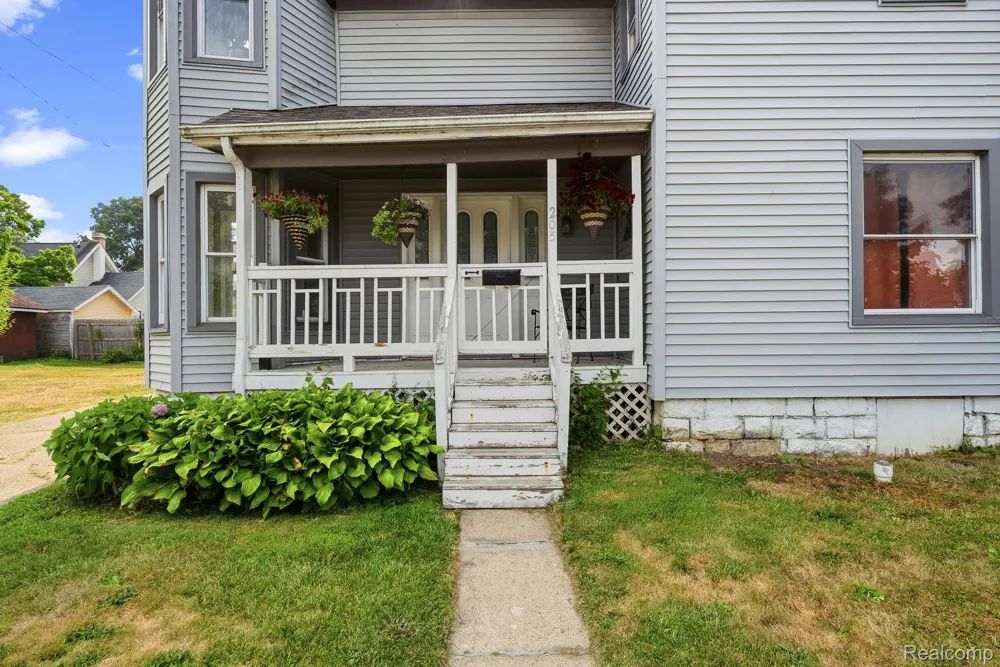 205 Mackinaw Street Durand City, MI 48429