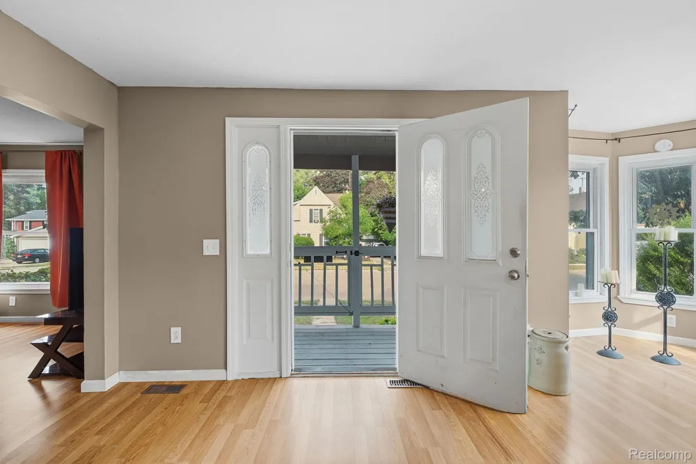 205 Mackinaw Street Durand City, MI 48429