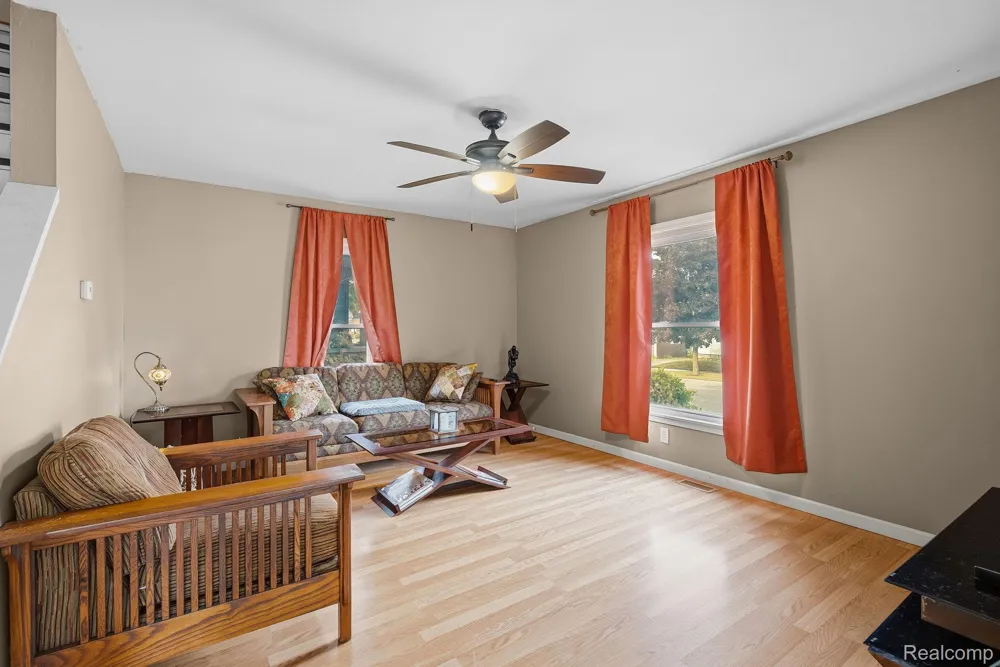 205 Mackinaw Street Durand City, MI 48429