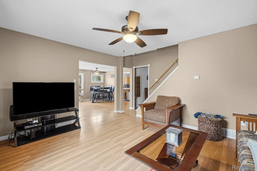 205 Mackinaw Street Durand City, MI 48429