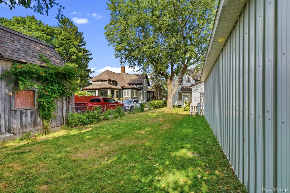 205 Mackinaw Street Durand City, MI 48429