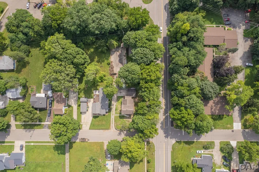 102 Division Street Tecumseh City, MI 49286