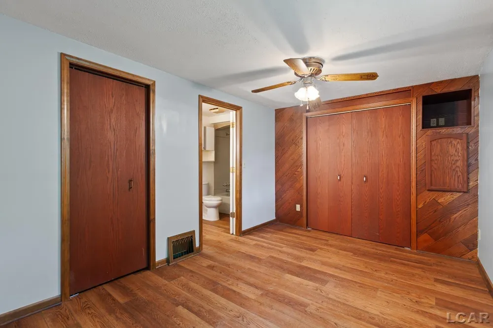 102 Division Street Tecumseh City, MI 49286