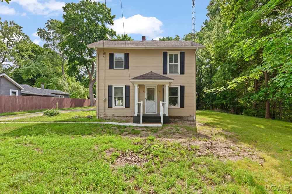102 Division Street Tecumseh City, MI 49286