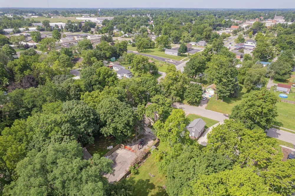 102 Division Street Tecumseh City, MI 49286