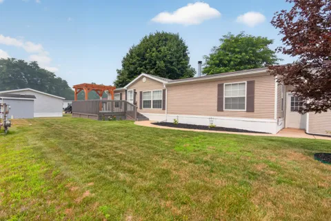 5688 Hawthorn Street #109