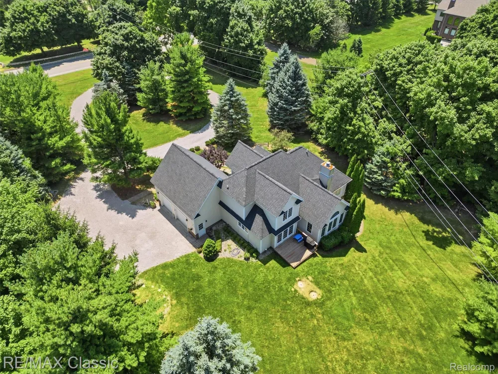 49770 7 Mile Road Northville Township, MI 48167