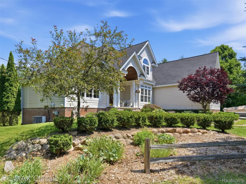 49770 7 Mile Road Northville Township, MI 48167