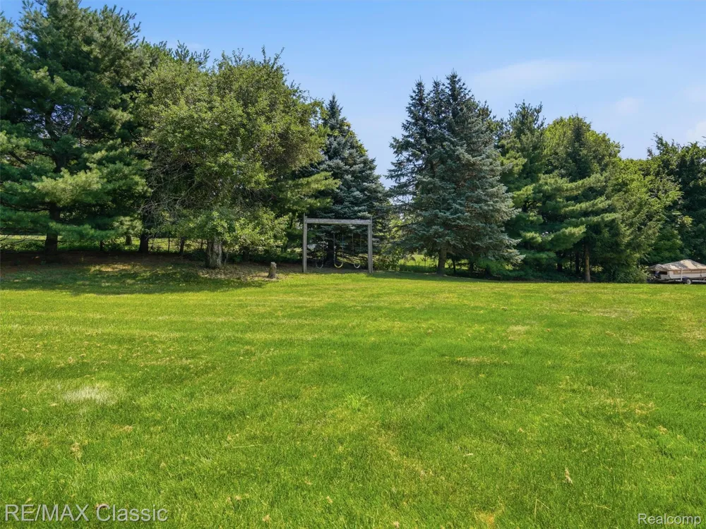 49770 7 Mile Road Northville Township, MI 48167