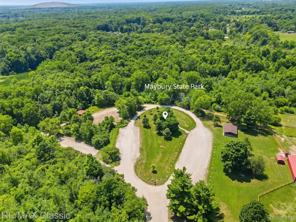 49770 7 Mile Road Northville Township, MI 48167
