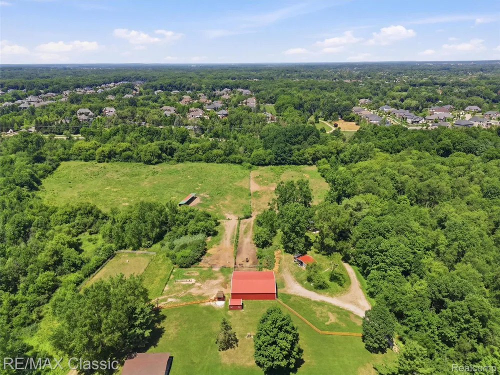 49770 7 Mile Road Northville Township, MI 48167