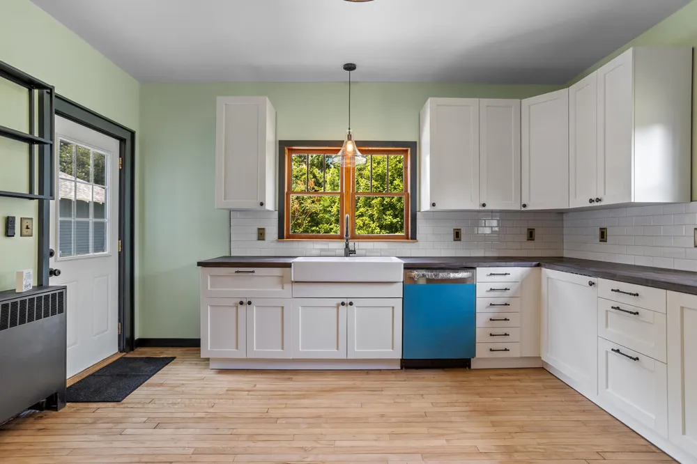 1205 E Michigan Avenue Albion City, MI 49224