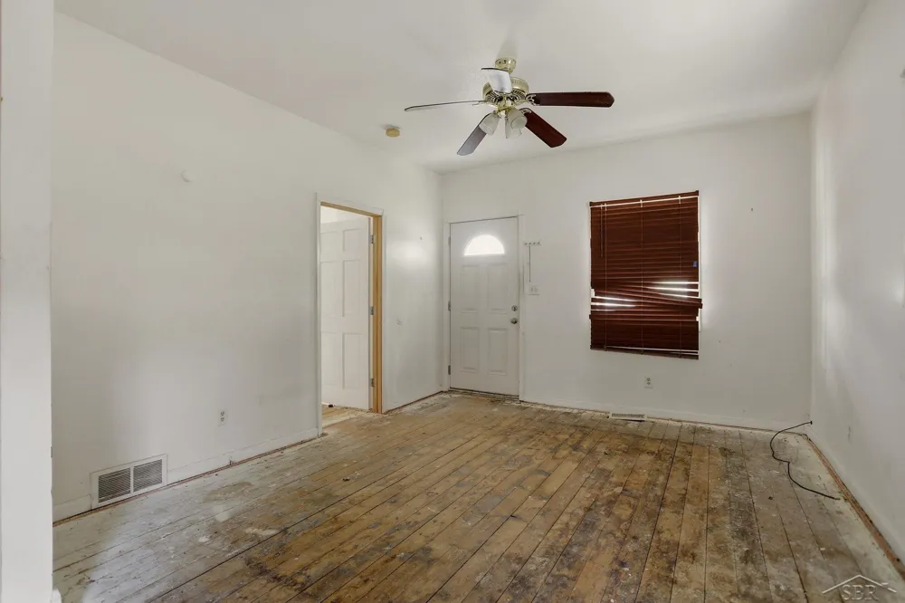 1427 Brown Street Saginaw City, MI 48601