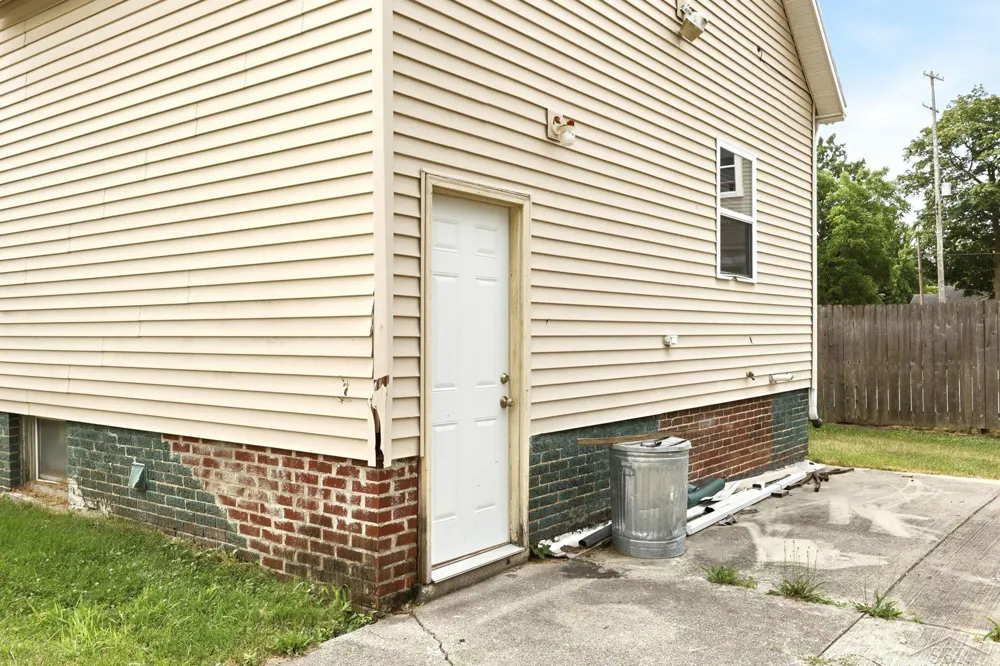 1427 Brown Street Saginaw City, MI 48601