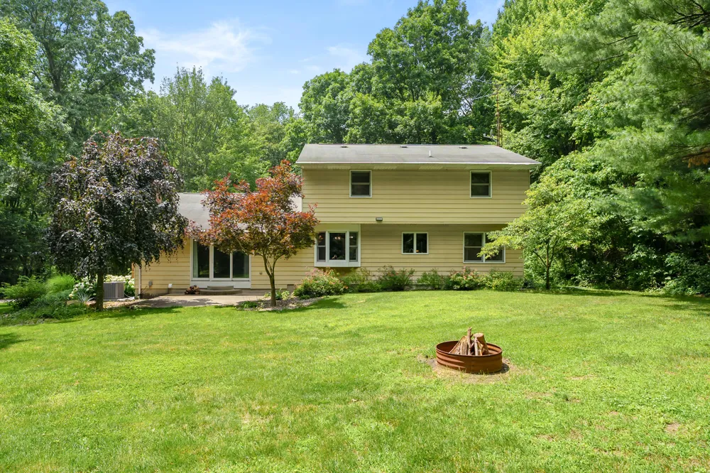 2910 5th Street Oshtemo Charter Township, MI 49009