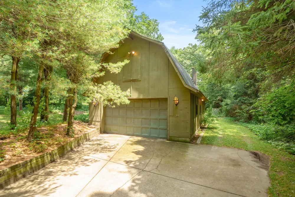 2910 5th Street Oshtemo Charter Township, MI 49009