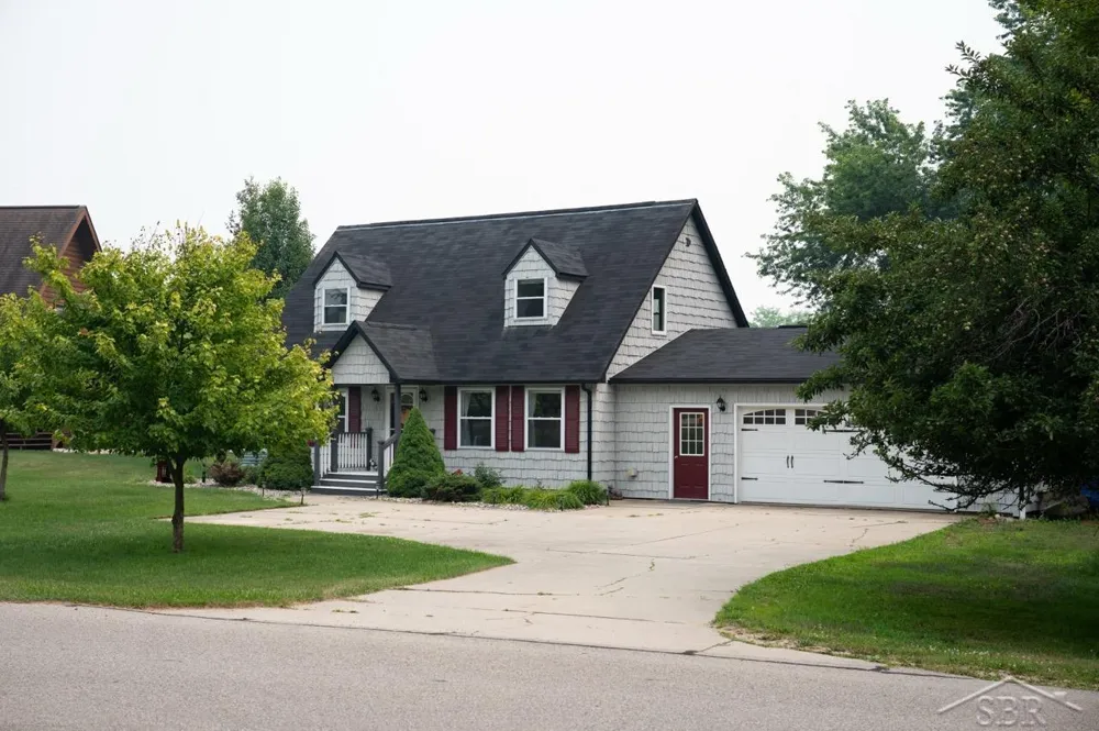 5590 Linksview Way Butman Township, MI 48624