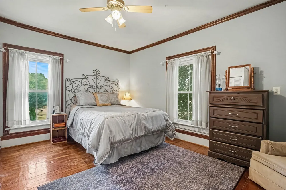 312 E 16th Street Holland City, MI 49423