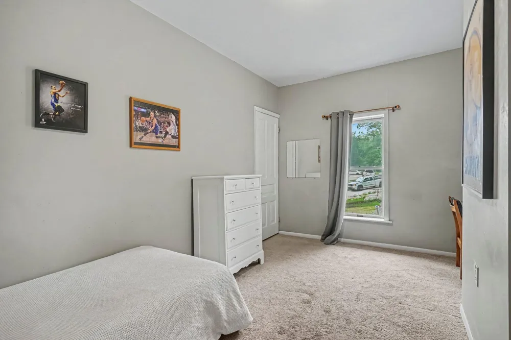 312 E 16th Street Holland City, MI 49423