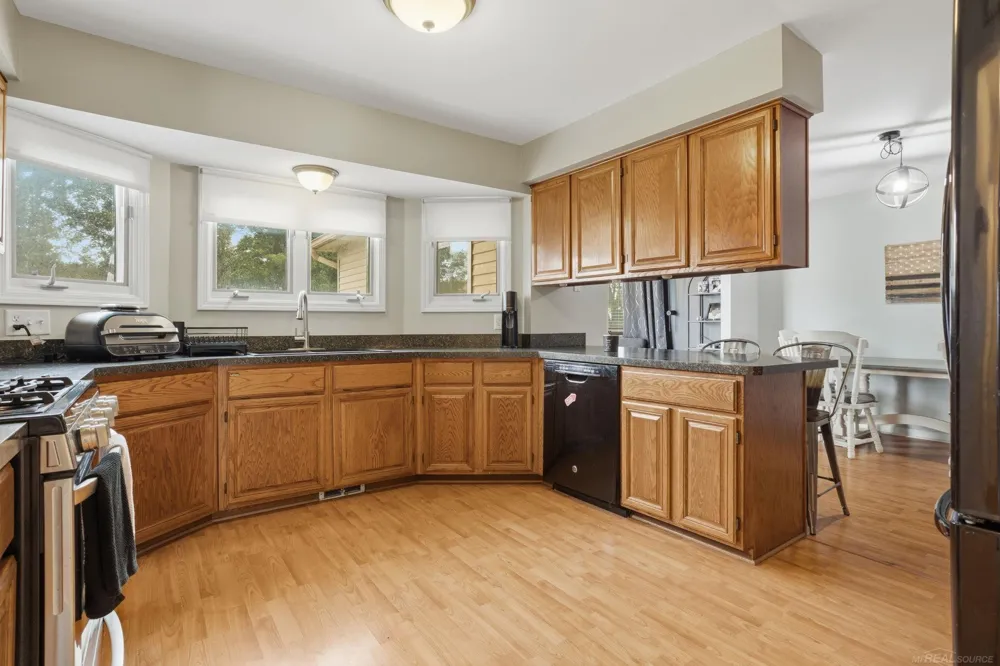 28780 Bingham Drive Chesterfield Township, MI 48047